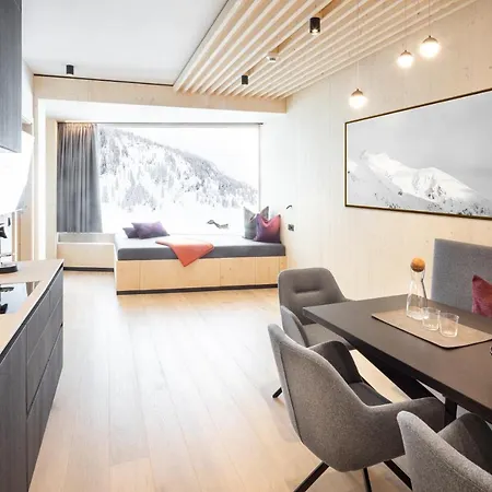 Sonne Aparthotel 4*